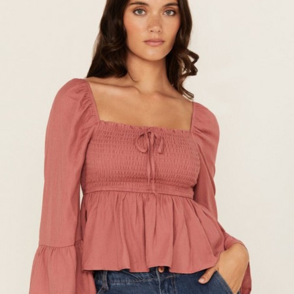 Ash & Violet Women's Solid Smocked Long Sleeve Blouse  Size M